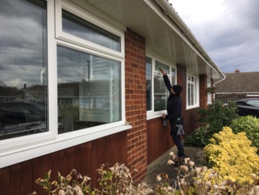 Top- Quality Commercial Window Cleaning Services at your Disposal