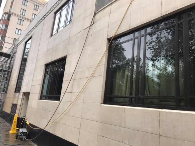 Window Cleaner in London – What to Expect When Hiring One?